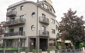 Vienna Hotel Zagreb 3*